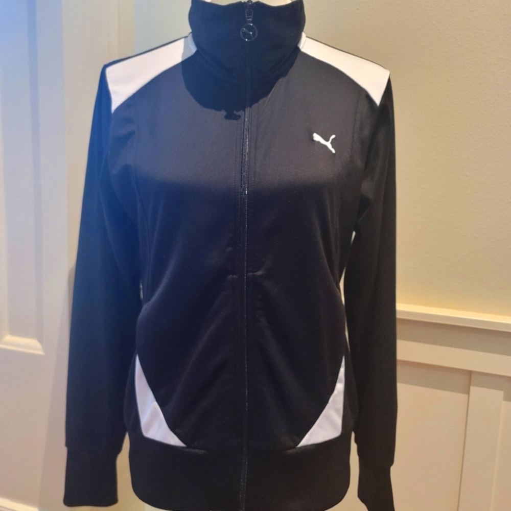 Puma jacket, Size large